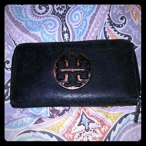 ❌SOLD❌Tory Burch Emblem Wallet